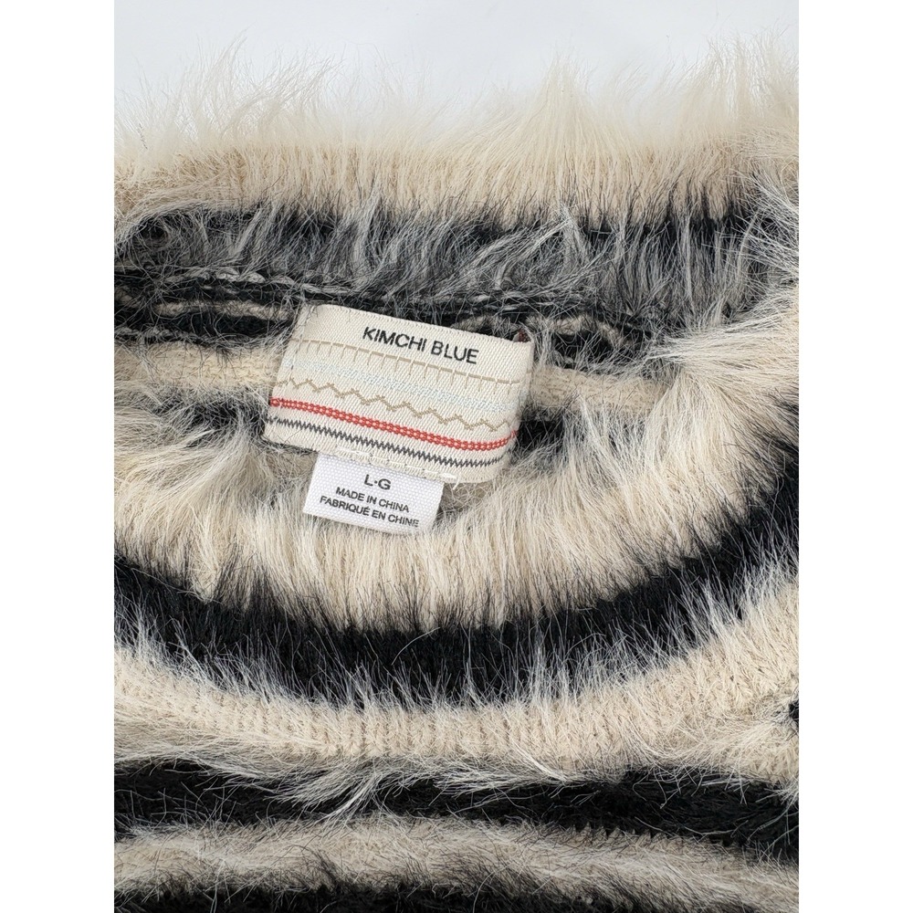 Kimchi blue Amelia Fuzzy Star Cropped Sweater Size L Urban Outfitters - Picture 3 of 6
